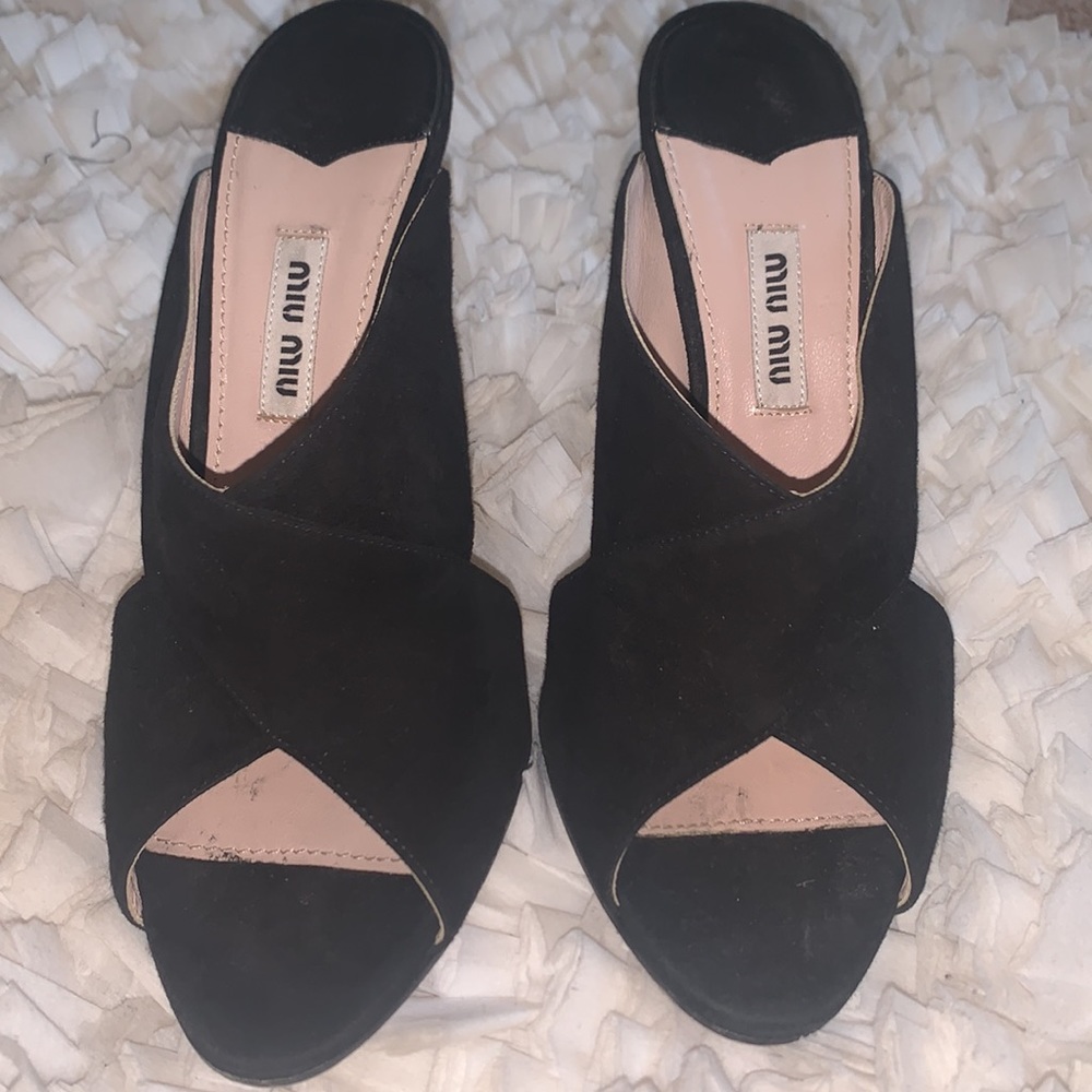 Great Condition. Designer Suede Shoe